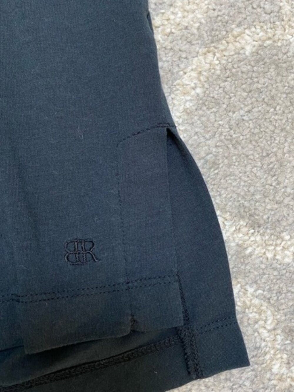 SOLD - Black Banana Republic V Neck Cotton Blend Tee Women’s  Large - Picture 4 of 8